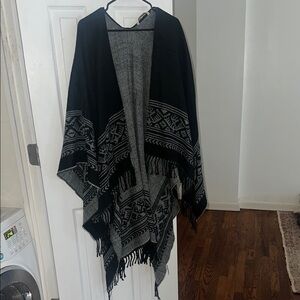 Soft Surroundings Tribal Pattern Knit Wrap